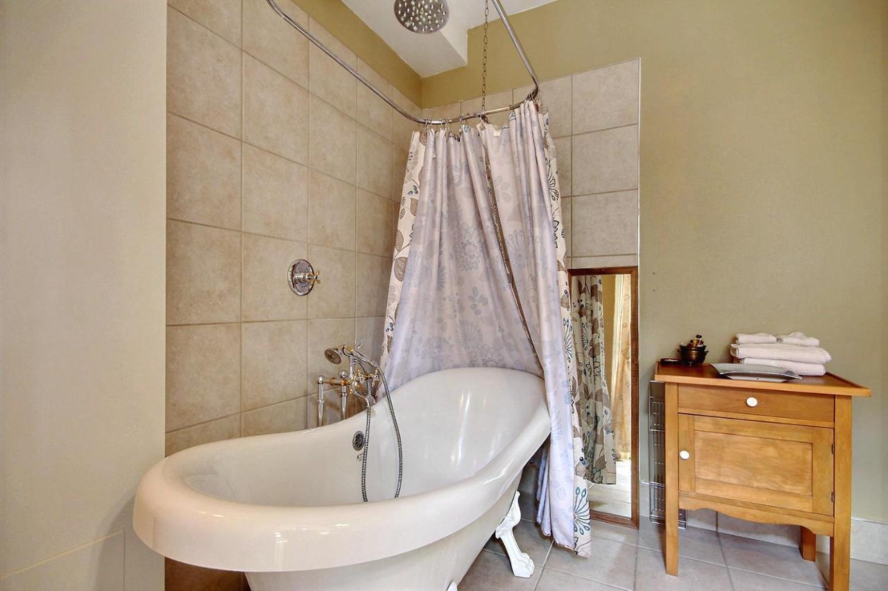 Deluxe Double Room with Bath