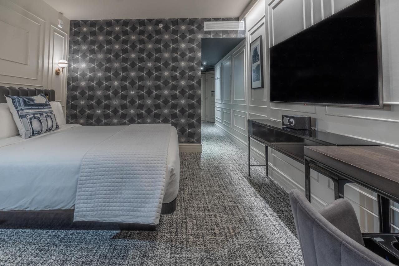 Citadine Room Queen bed