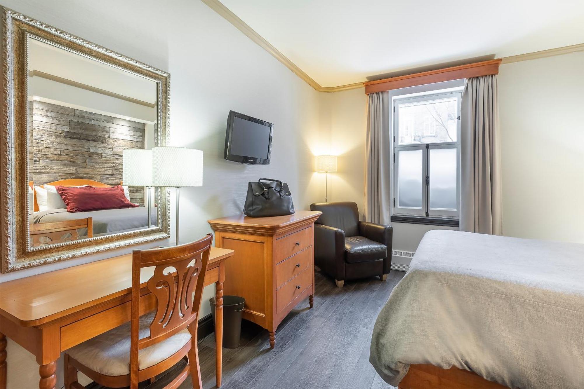 Classic Double Room