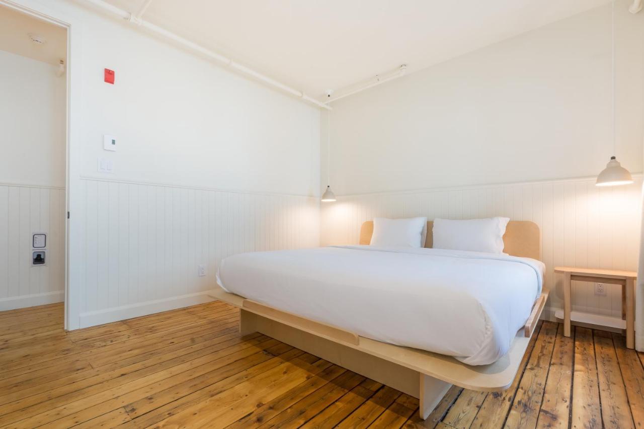 Four-Bedroom House,1253307316:JPEG