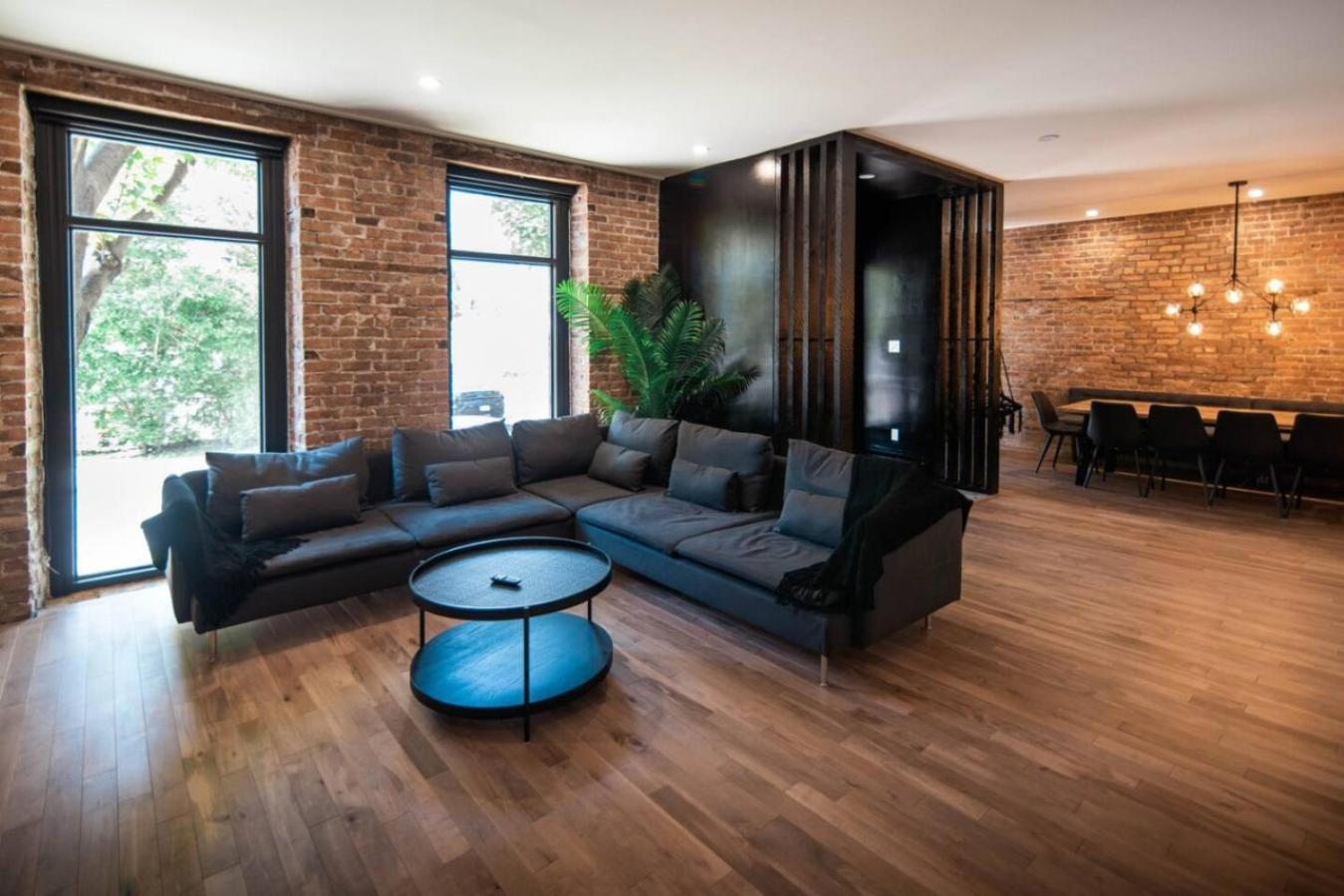 Four-Bedroom Apartment,1515905026:JPEG