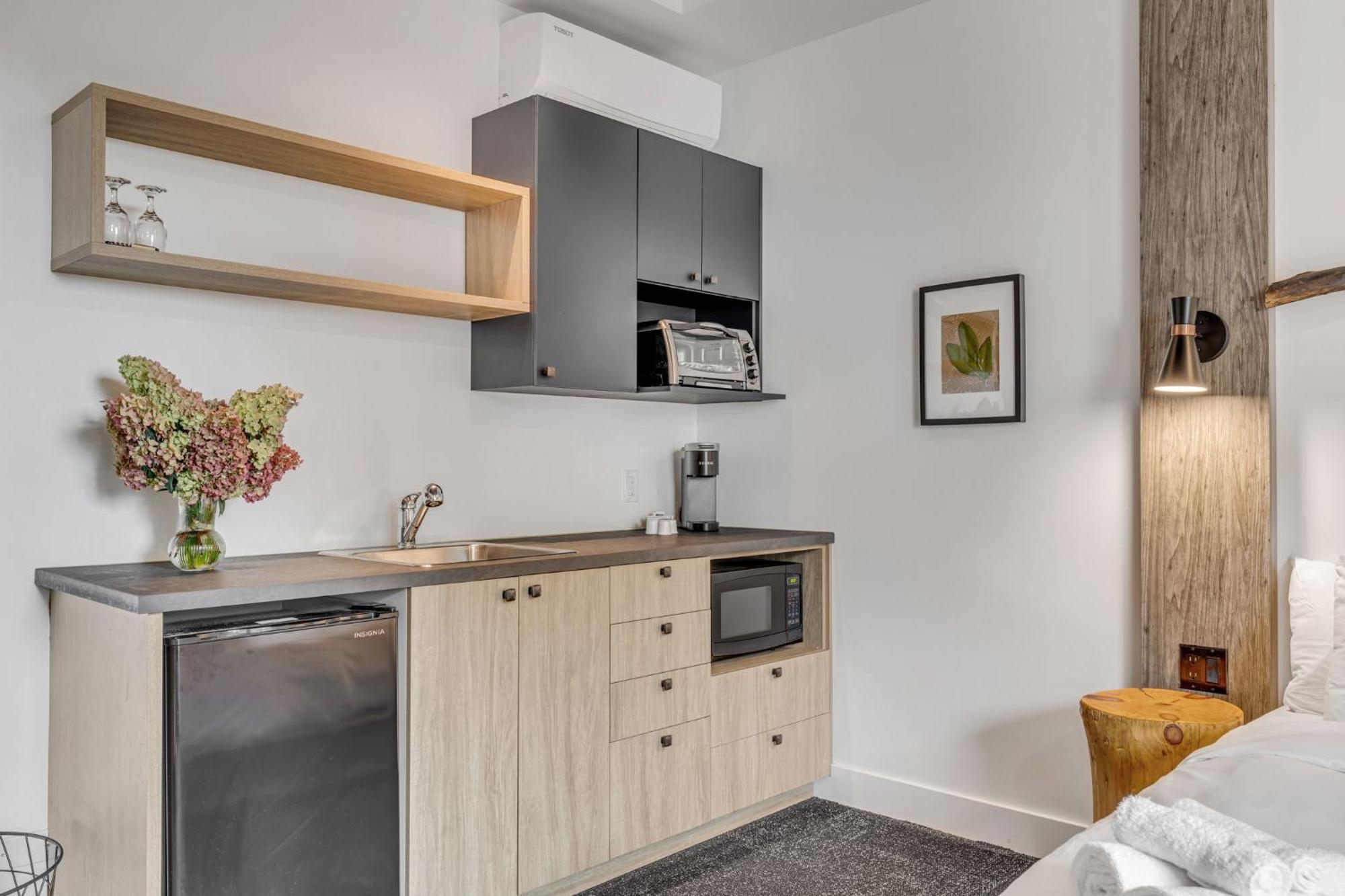 Queen Suite
