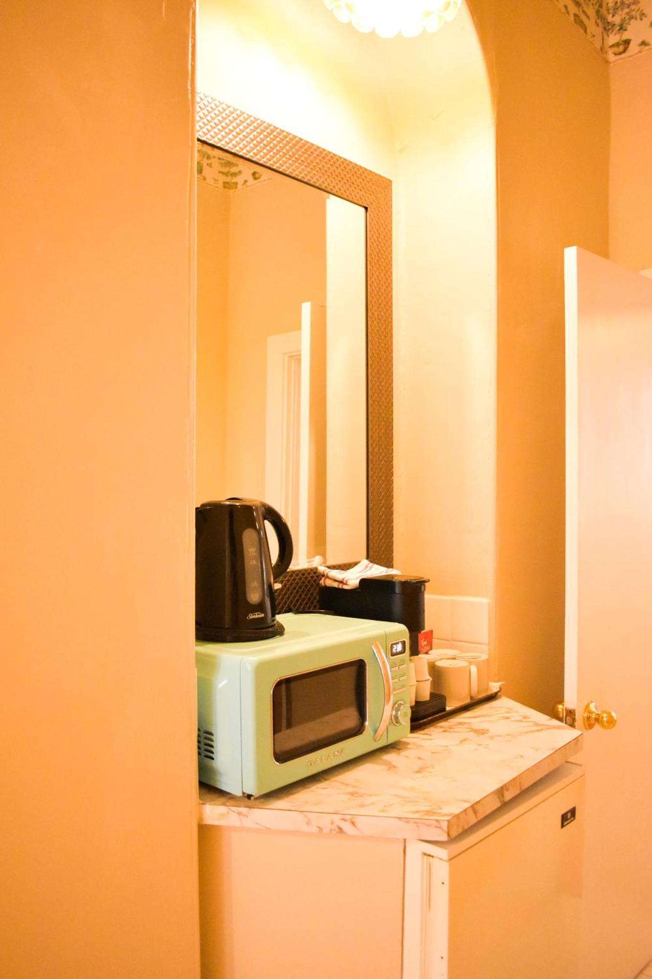 Double Room Two Double Beds Non-Smoking