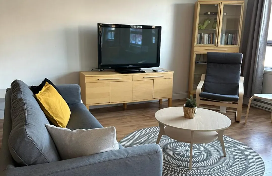 881 L'Appartement Familial "Central"-1