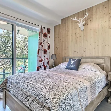 Good Vibes Only -Modern And Spacious 2 Bedroom Condo 4 Beds Free Parking, Gym-3