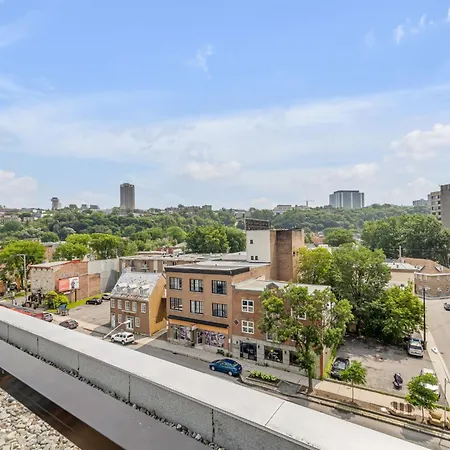 Initial / Wave + Parking / Centre-Ville De Quebec-3