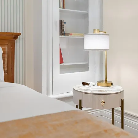 Hotel Charles-Alexandre - Par Aneyro-2