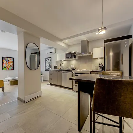 77 St-Vallier Apparts Hotel-3