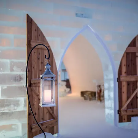 Hotel De Glace-2
